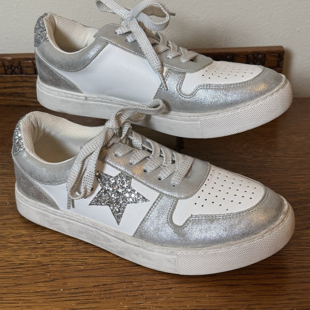 Hey Girl by Corkys Constellation Size 8 Silver Glitter Star Sneakers